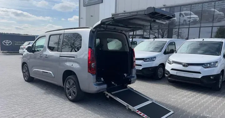 toyota łobez Toyota Proace City Verso cena 229900 przebieg: 5, rok produkcji 2023 z Łobez